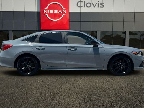 Used 2024 Honda Civic Sport image 9