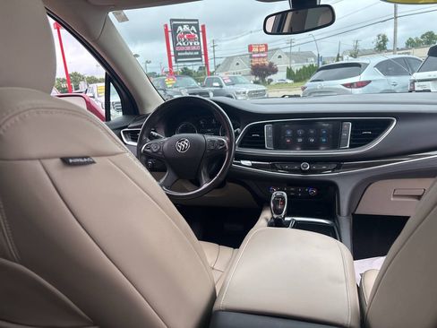 Used 2019 Buick Enclave Essence AWD/4WD image 14