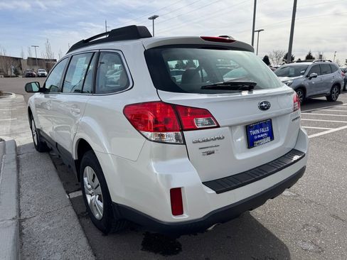 Used 2013 Subaru Outback 2.5i image 5