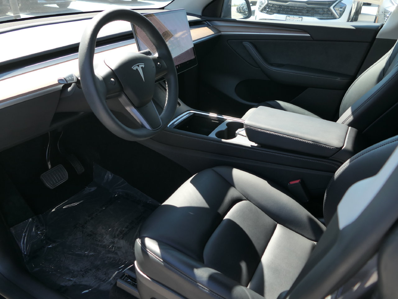 Used 2023 Tesla Model Y Long Range AWD/4WD image 13