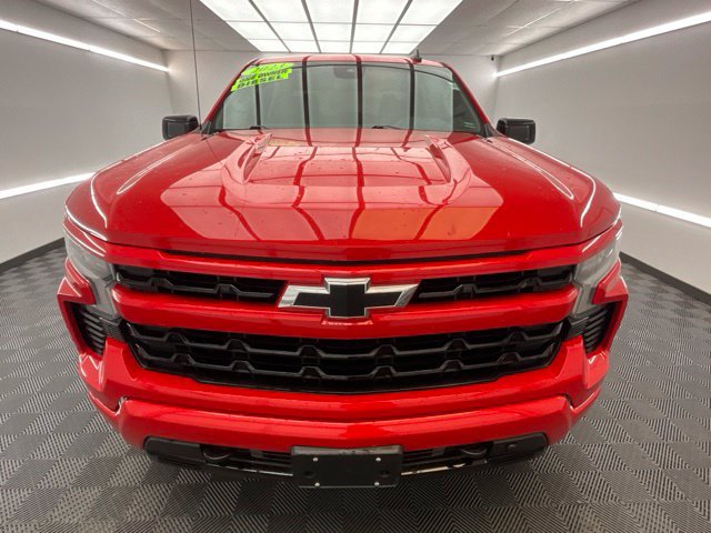 Used 2023 Chevrolet Silverado 1500 RST w/ Rally Edition AWD/4WD image 2