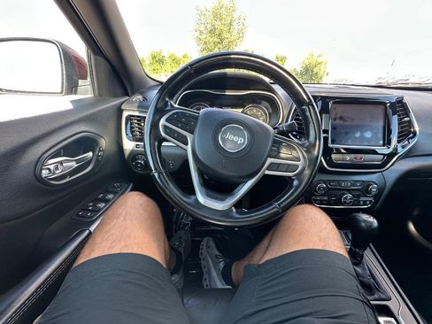 Used 2020 Jeep Cherokee High Altitude AWD/4WD image 21