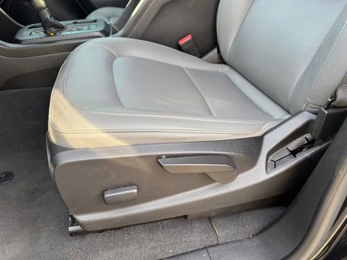 Used 2020 Chevrolet Colorado W/T w/ Custom Special Edition image 13