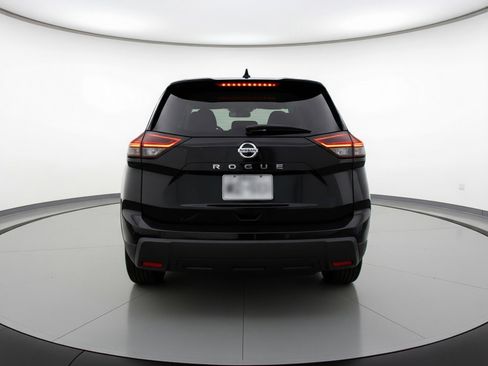 Used 2025 Nissan Rogue SV FWD image 7