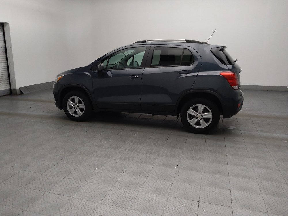 Used 2021 Chevrolet Trax LT w/ LT Convenience Package AWD/4WD image 3
