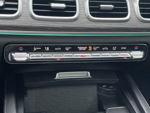 Certified 2020 Mercedes-Benz GLE 580 4MATIC image 33