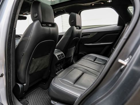 Used 2019 Jaguar F-PACE S image 38