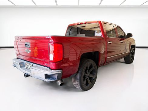 Used 2018 Chevrolet Silverado 1500 LTZ RWD image 4