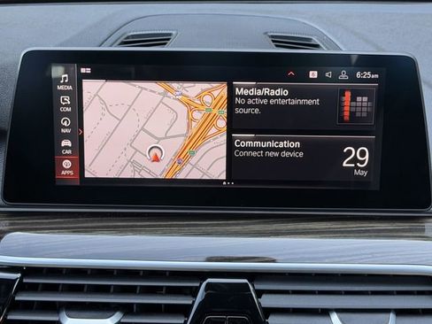 Used 2020 BMW 530i w/ Executive Package RWD image 17