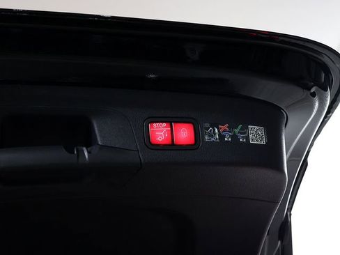 Certified 2026 Mercedes-Benz GLE 350 4MATIC image 33