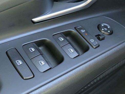 Used 2024 Hyundai Elantra SEL FWD image 20