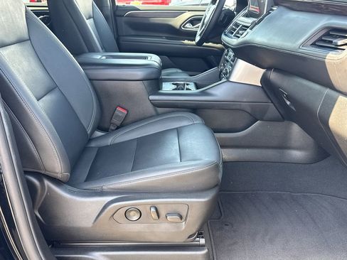 Used 2024 Chevrolet Tahoe LT AWD/4WD image 14