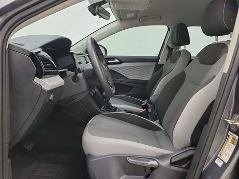 Used 2023 Volkswagen Taos S image 17