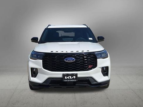 Used 2025 Ford Explorer ST AWD/4WD image 9