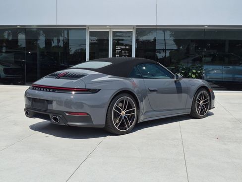 Used 2025 Porsche 911 Carrera RWD image 9