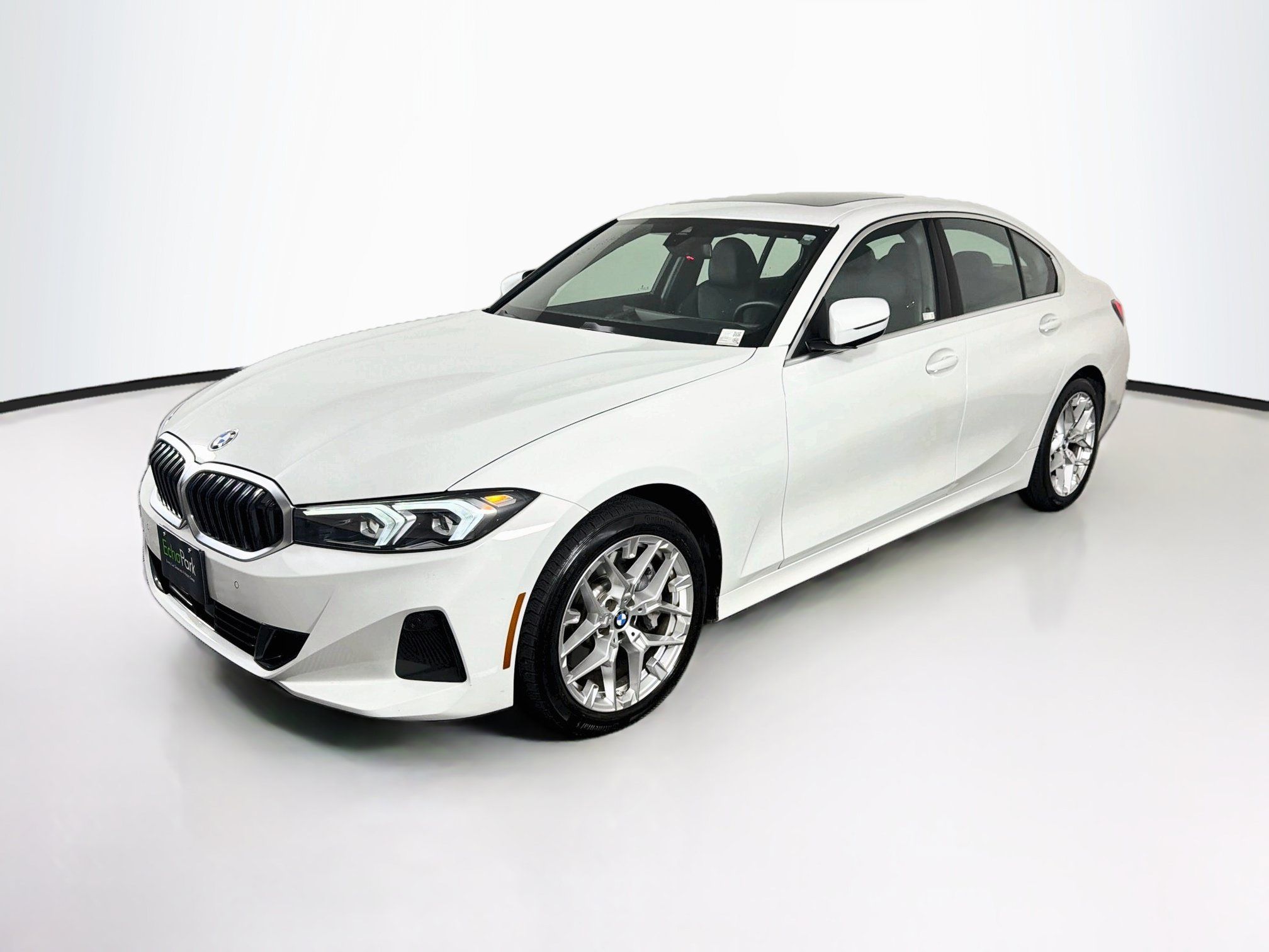 Used 2026 BMW 330i Sedan RWD image 3