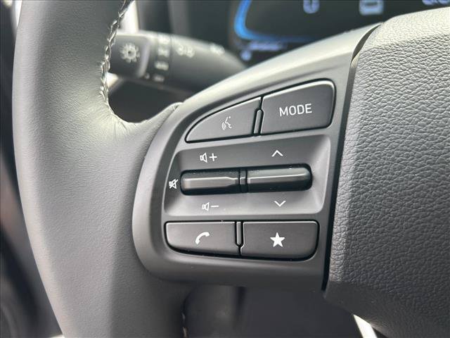 Used 2026 Hyundai Venue SEL FWD image 13