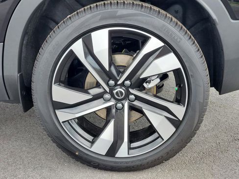 New 2026 Volvo XC40 B4 Plus w/ Protection Package Premier image 28