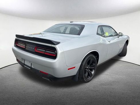 Used 2023 Dodge Challenger SXT RWD image 14