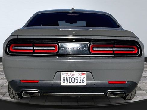 Used 2016 Dodge Challenger R/T Scat Pack w/ Leather Interior Group image 5