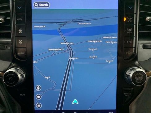 Used 2022 RAM 3500 Limited image 9