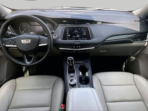 Used 2022 Cadillac XT4 Premium Luxury w/ Enhanced Visibility Package FWD image 15