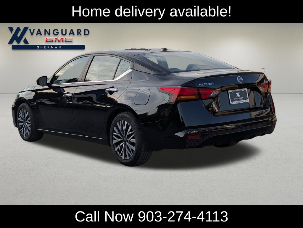 Used 2025 Nissan Altima 2.5 SV FWD image 4