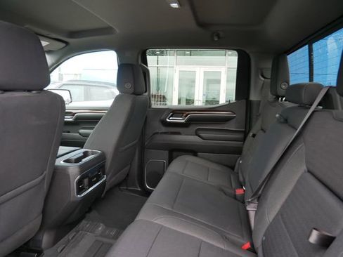 Used 2023 GMC Sierra 1500 Elevation w/ Preferred Package AWD/4WD image 8