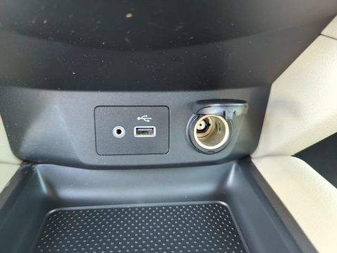 Certified 2019 Nissan Rogue SV FWD image 41