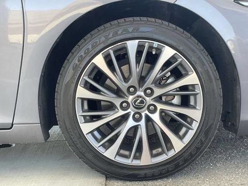 Used 2021 Lexus ES 350 w/ Premium Package FWD image 33