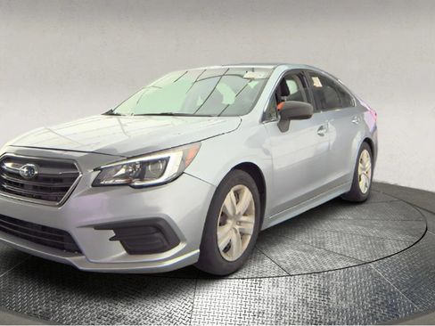 Used 2018 Subaru Legacy 2.5i image 3