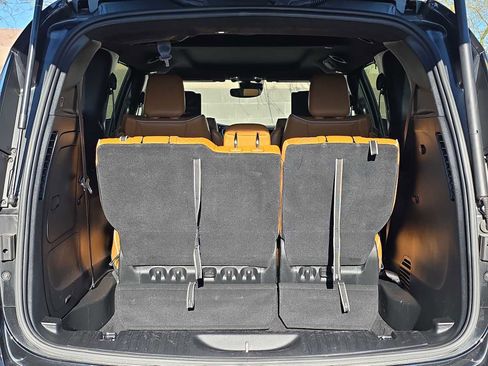 Used 2022 Chrysler Pacifica Pinnacle image 23