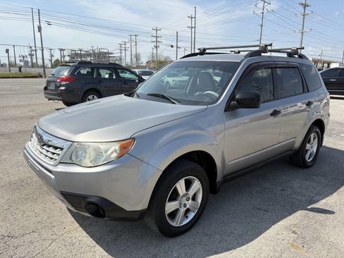 Used 2011 Subaru Forester 2.5X w/ Alloy Wheel Value Pkg image 3