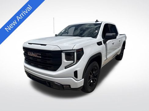 Used 2025 GMC Sierra 1500 Elevation w/ Preferred Package AWD/4WD image 1