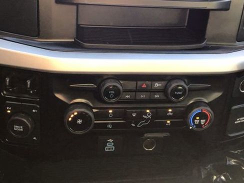 Used 2025 Ford F250 XLT image 25