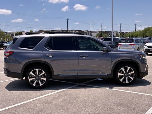 Certified 2024 Honda Pilot Elite image 7