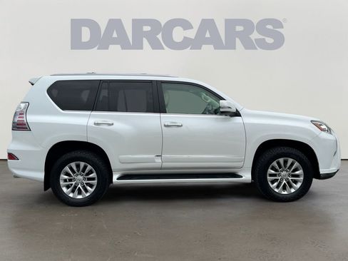 Used 2019 Lexus GX 460 Premium w/ Premium Package image 7