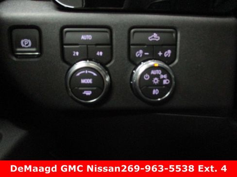 New 2026 GMC Sierra 1500 Elevation image 26