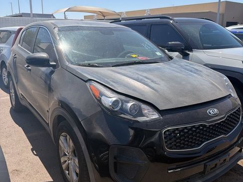 Used 2017 Kia Sportage LX FWD image 3