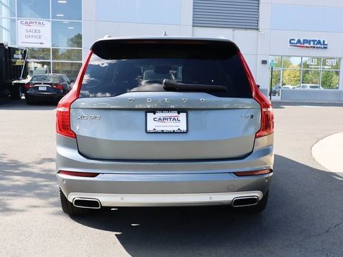 Used 2020 Volvo XC90 T5 Momentum w/ Protection Package image 16