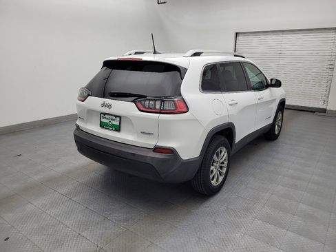 Used 2019 Jeep Cherokee Latitude Plus AWD/4WD image 9