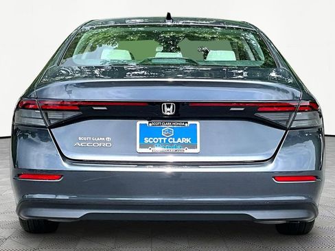 Used 2025 Honda Accord SE image 7