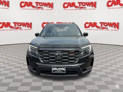 Used 2023 Honda Passport TrailSport image 13