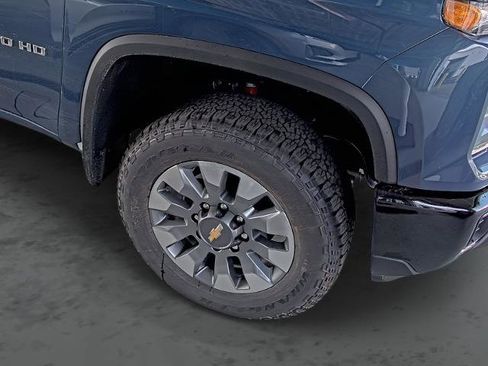 New 2026 Chevrolet Silverado 2500 Custom w/ Custom Value Package AWD/4WD image 16