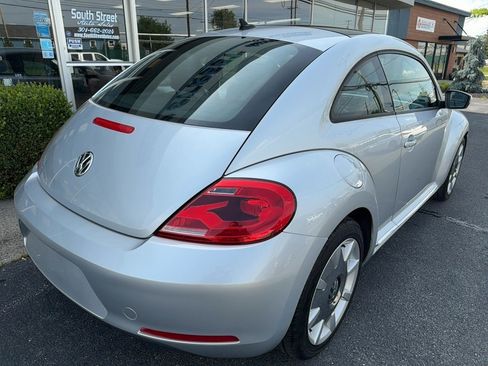 Used 2013 Volkswagen Beetle 2.5 FWD image 3