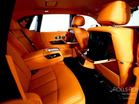 New 2026 Rolls-Royce Phantom Sedan image 30