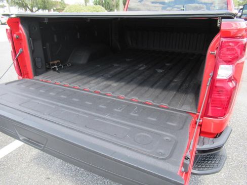 Used 2024 Chevrolet Silverado 2500 Custom w/ Custom Convenience Package RWD image 32