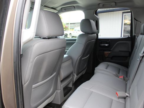 Used 2014 GMC Sierra 1500 SLT w/ SLT Preferred Package AWD/4WD image 24