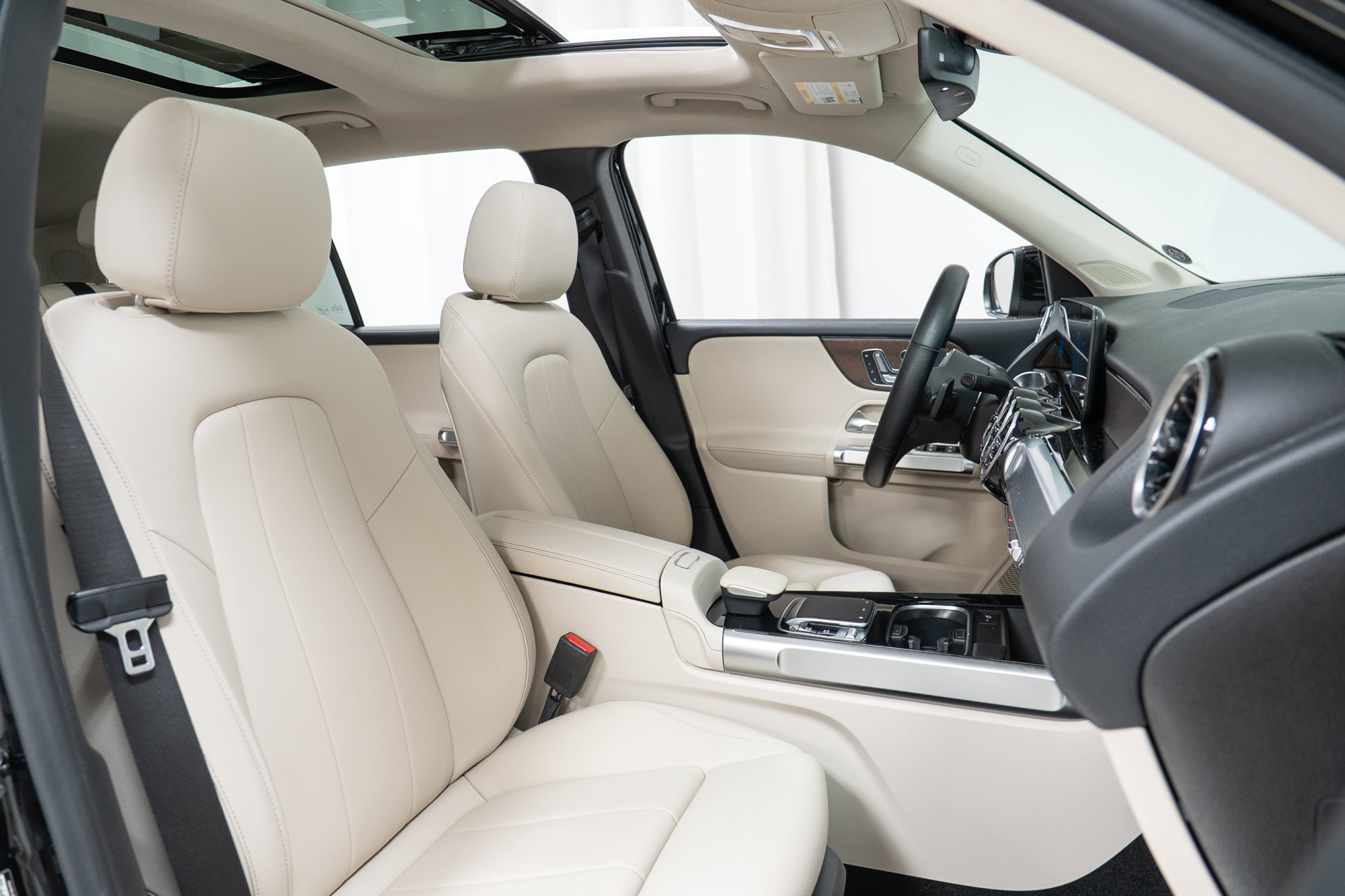 Certified 2020 Mercedes-Benz GLB 250 4MATIC image 22