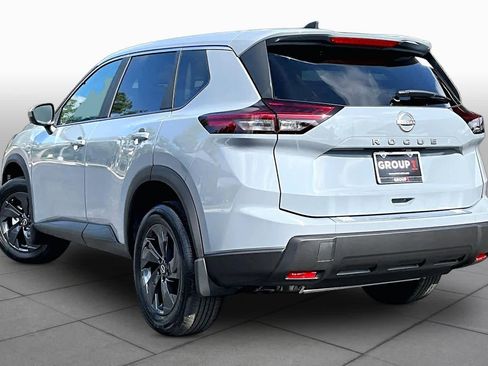 New 2026 Nissan Rogue SV FWD image 12